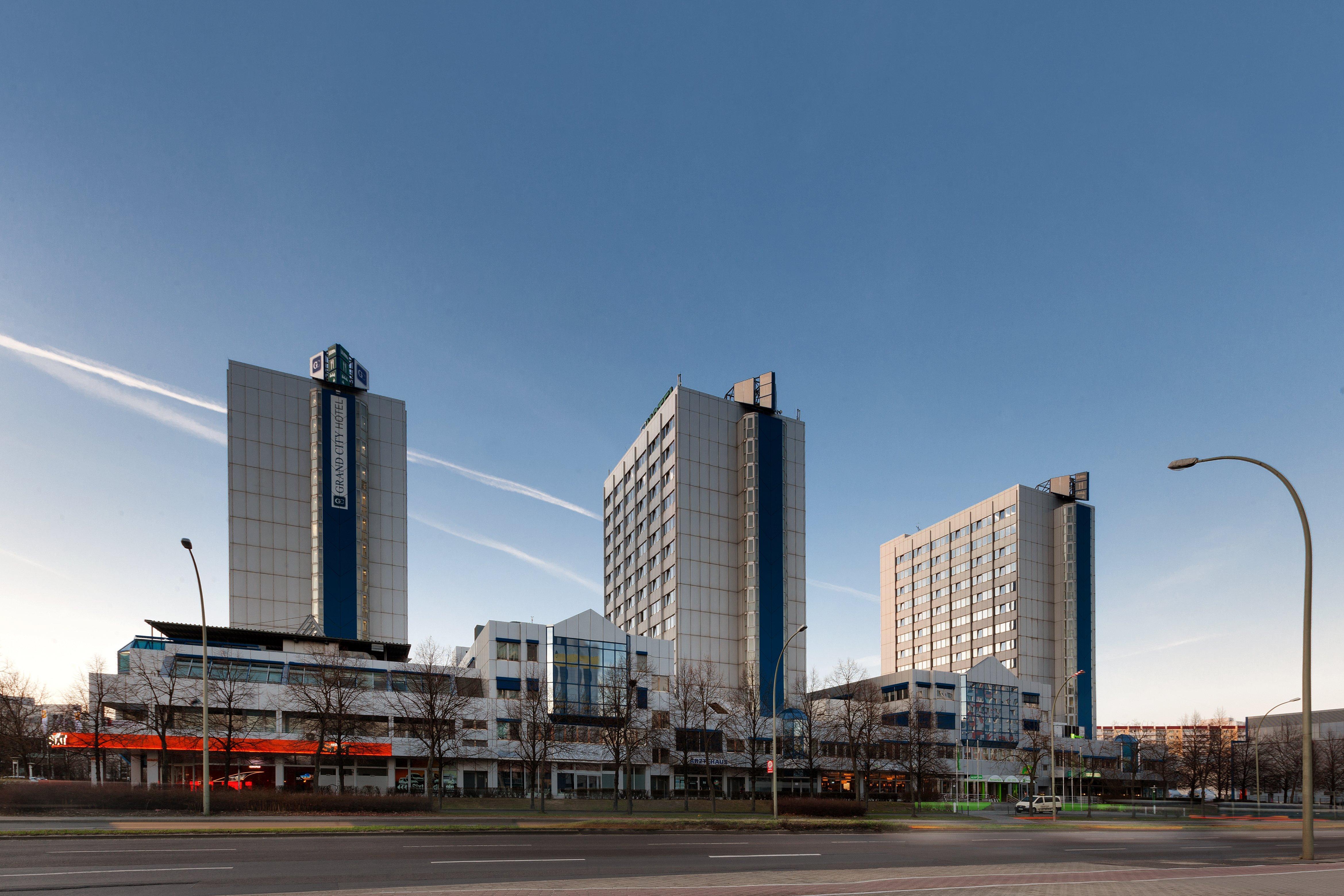 Holiday Inn Berlin City-East Landsberger Allee, An Ihg Hotel Berlim Exterior foto